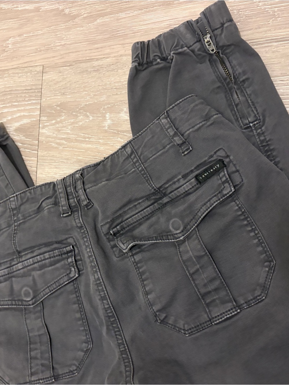 Sanctuary Charcoal Gray Utility Jogger Pants Size 26 - Picture 5 of 5